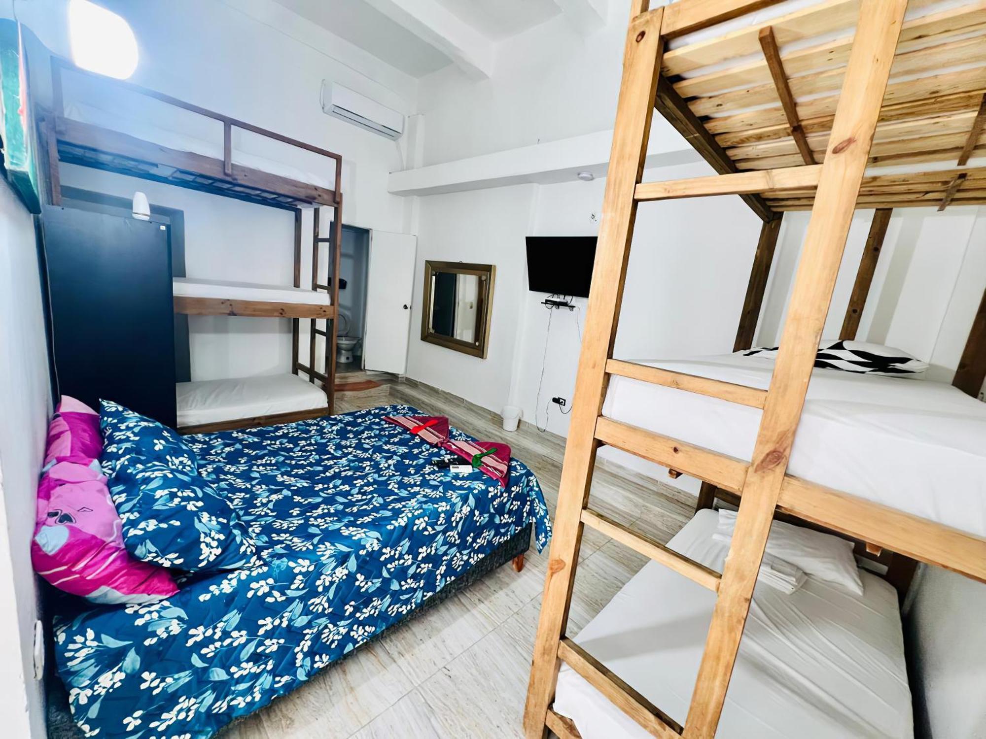 Hostal Badillo Sv Cartagena المظهر الخارجي الصورة